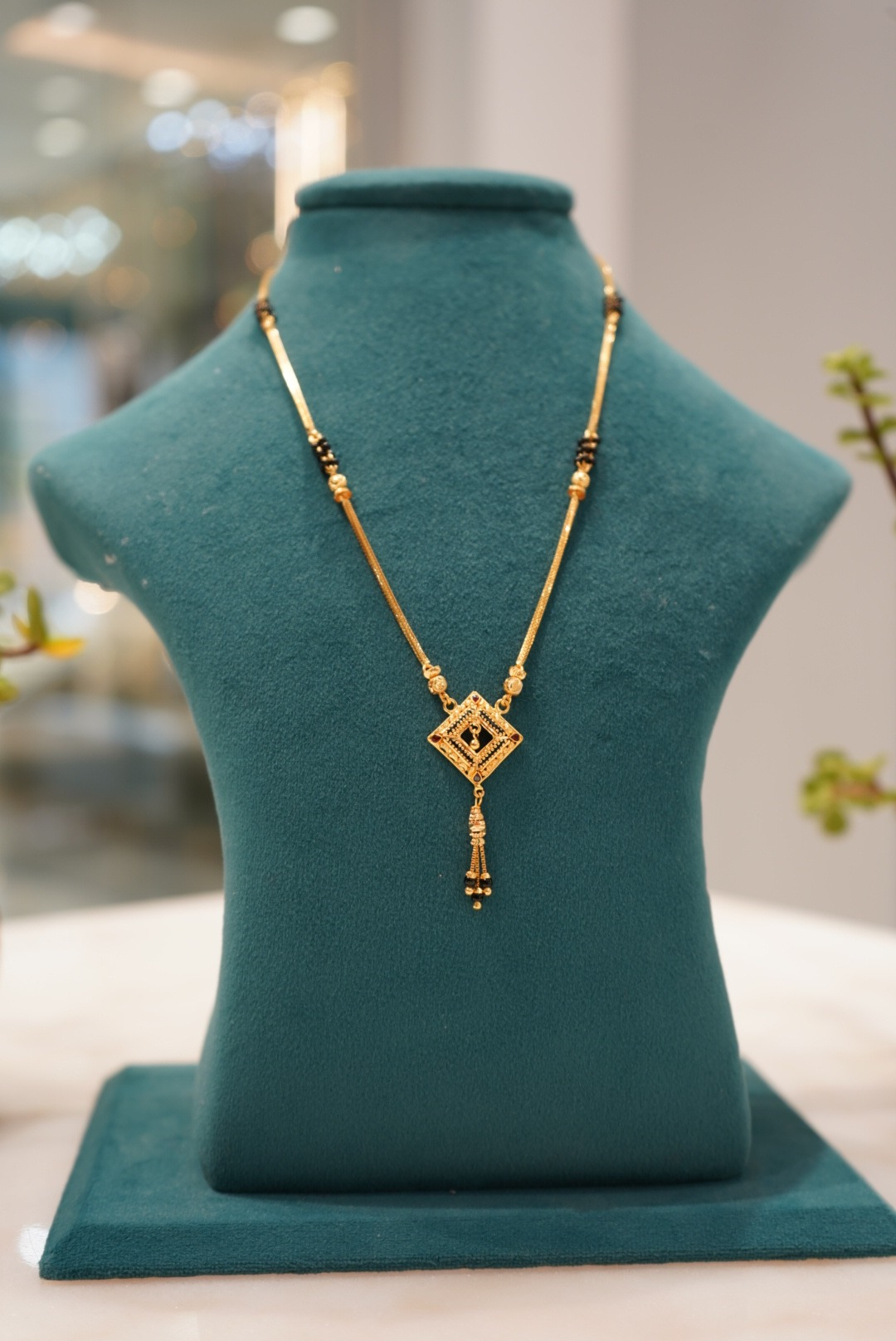 Mini Mangal Sutra 1._Untitled design.png